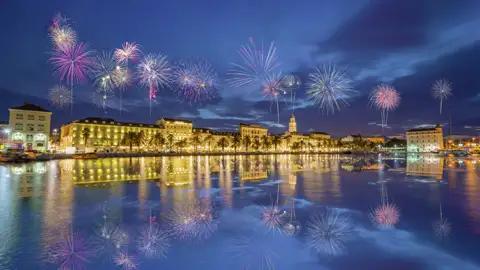 Feiern Sie während dieser Silvesterreise in Split gemeinsam mit weltoffenen Singles und Alleinreisenden! Begrüßen Sie das neue Jahr mit Blick auf das großartige Feuerwerk über der Altstadt!
