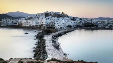 Santorin & Naxos