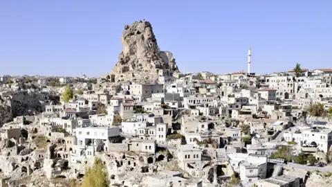 Ein Dorf schöner als das andere: Auf unserer achttägigen Studienreise nach Kappadokien nehmen wir uns Zeit, die Landschaft ausgiebig zu erleben.