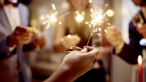 Auf unserer Reise zu Silvester werden auch wir mit einem Sekt auf das neue Jahr anstoßen!