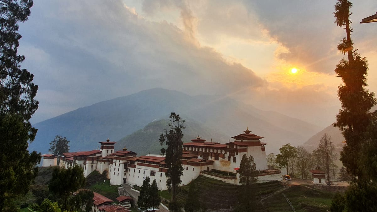 Ins Land des Donnerdrachens: 2025 nach Bhutan reisen